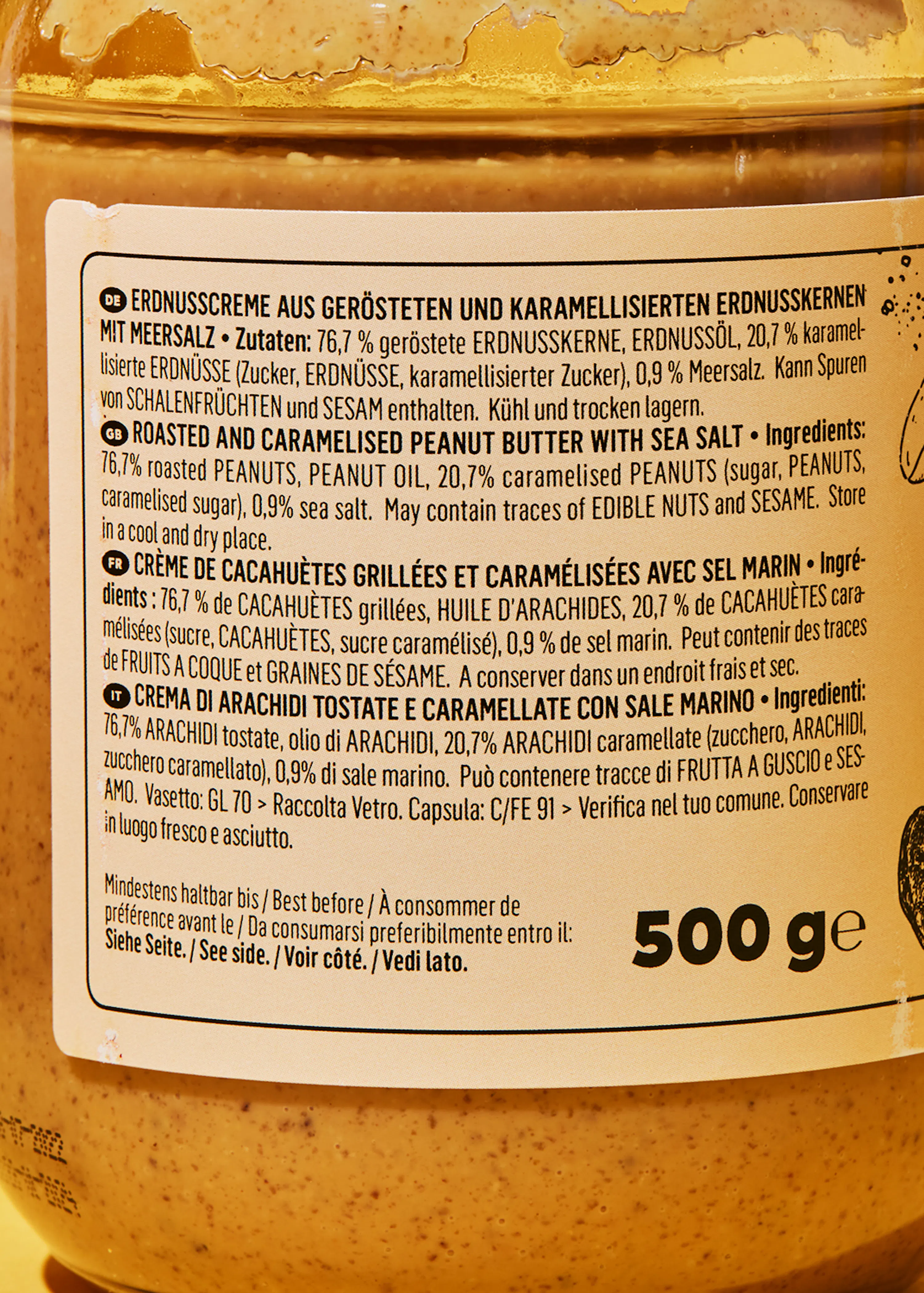 die Rückseite einer Erdnusscreme mit 500 g